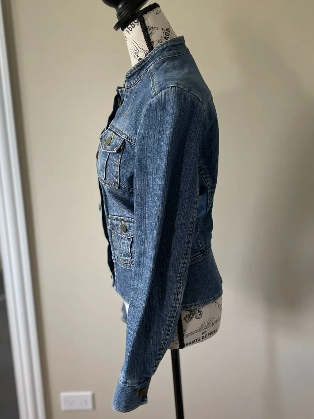 Jean Jacket - Picture 3 of 9